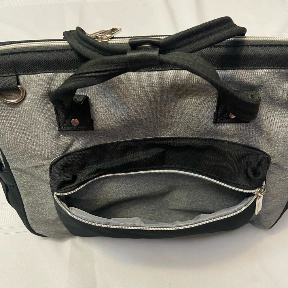 Diaper Bag -Shoulder Strap and Changing Pad by Pomelo Best- Excellent Condition